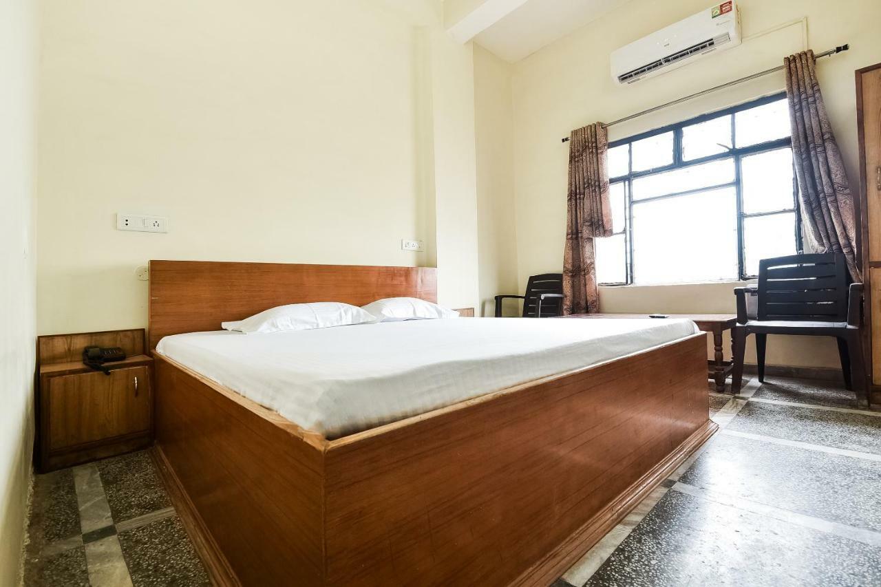 Hotel Lalit Palace Babina Luaran gambar