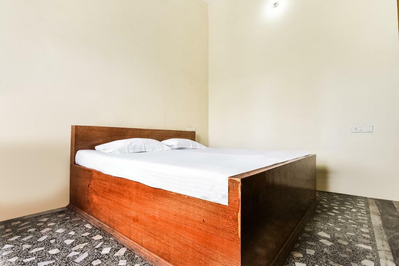 Hotel Lalit Palace Babina Luaran gambar