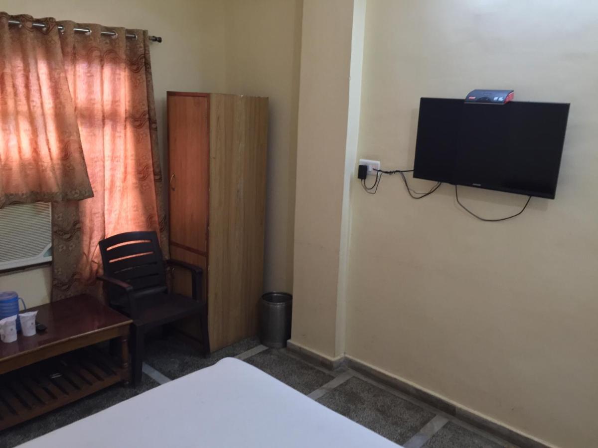 Hotel Lalit Palace Babina Luaran gambar